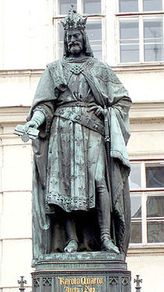 Karl IV ved Karlsbroen.